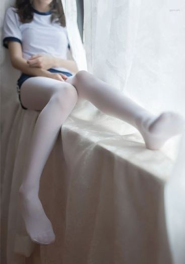 超级碰碰视频永久免费-手机迅雷全集免费播放