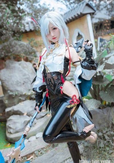 美女写真透明透露-全集有字幕完整版