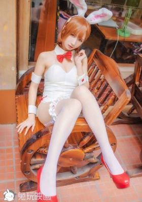 王进霞的屁股被老头猛的进-影音资源欧美在线观看