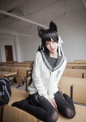 大胸少妇秘书给局长喂奶-超清迅雷极速版下载